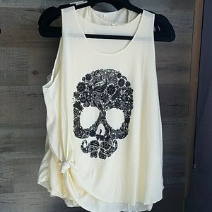 Graphic tank